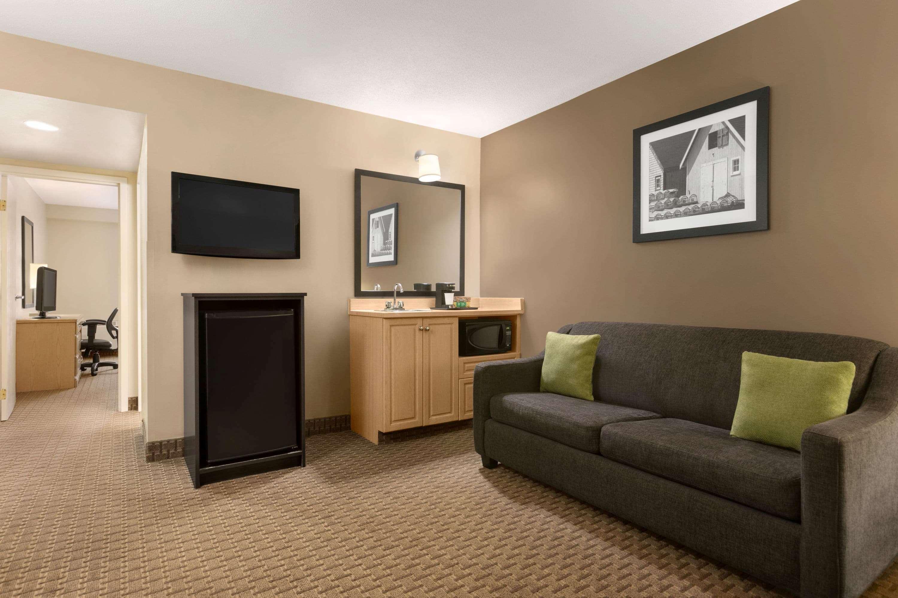 Travelodge Suites By Wyndham Moncton Zewnętrze zdjęcie