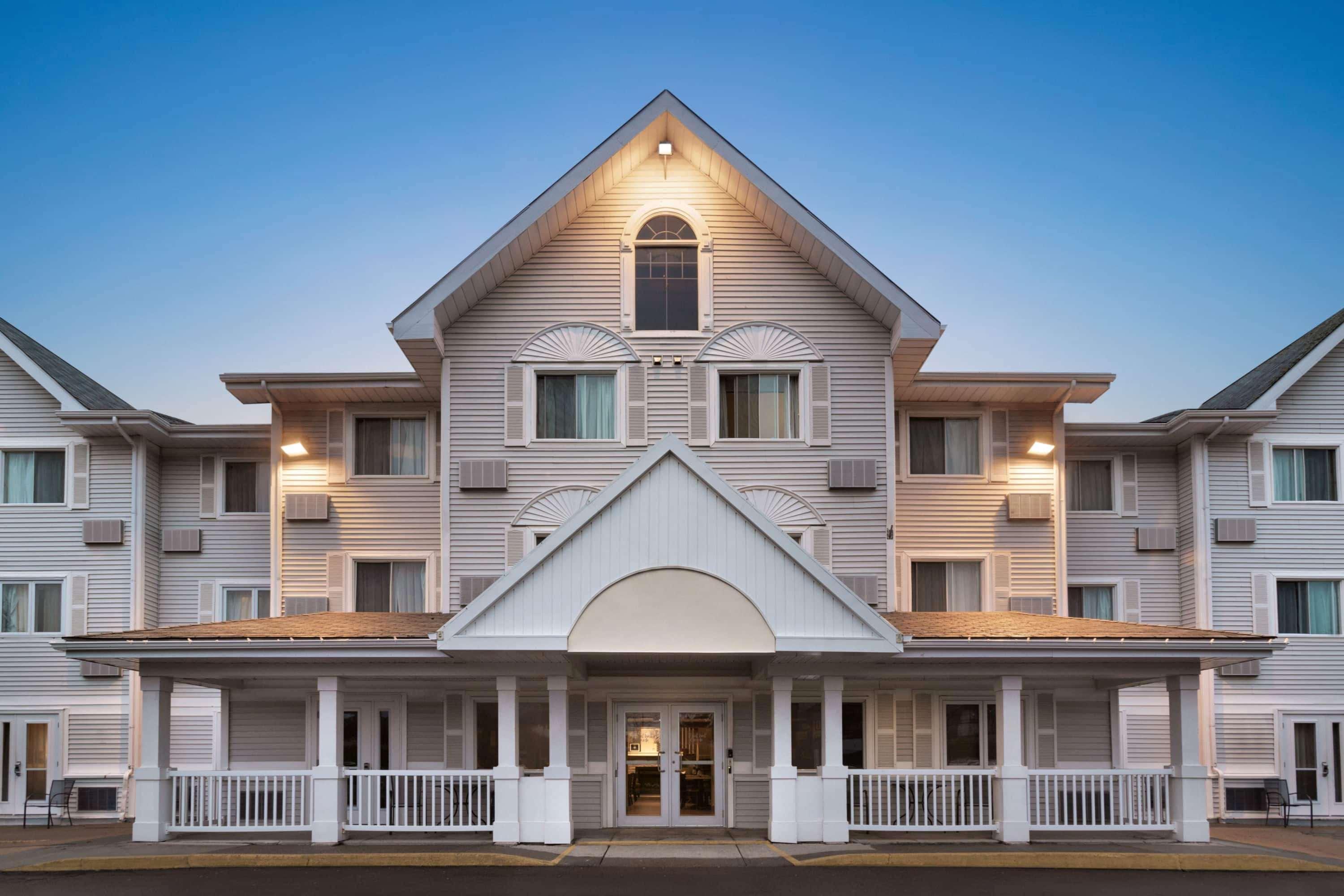 Travelodge Suites By Wyndham Moncton Zewnętrze zdjęcie